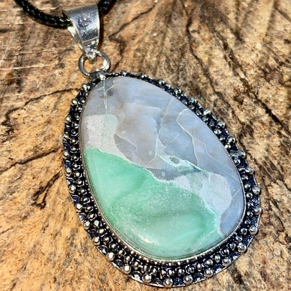 Variscite- Utahlite Pendant 2” - Picture 3 of 7